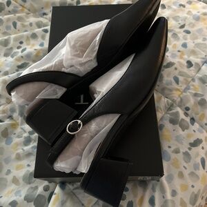 naturalizer brand new sling back shoes.Block heel